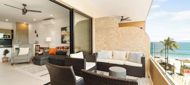 Manta Morada: Sol, San Pancho, Beachfront and Ocean view in San Francisco