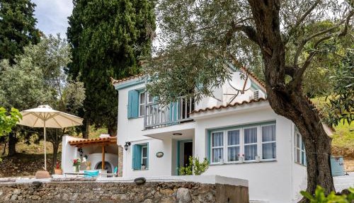 Michael's Country House in Skopelos Town