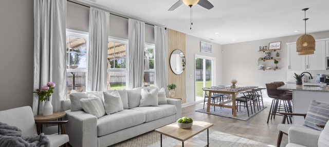 ✨MODERN 3 BEDROOM W/PLENTY AMENITIES TO ENJOY!✨ in Jacksonville