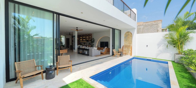 Modern 3br Villa with Rooftop Patio - Pool Table in South Kuta