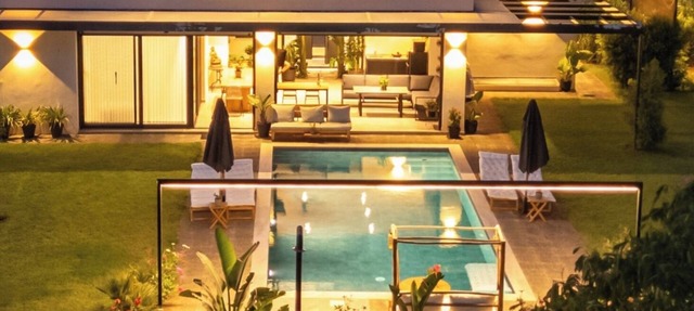 Modern Private Pool Villa Walk to Beach in Kalamata