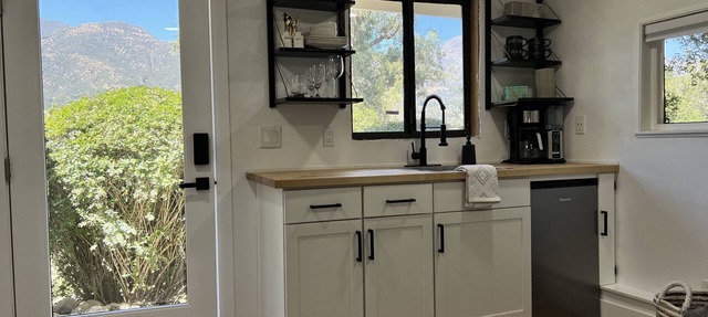 Mountain Views/Studio in Montecito. 7-10 min to beach or downtown SB in Montecito