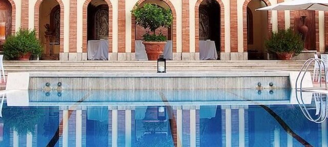 Near Rome: Villa, Pool, Tennis courts, Perfect Family Reunion, or Off-site Meeting in Grottaferrata
