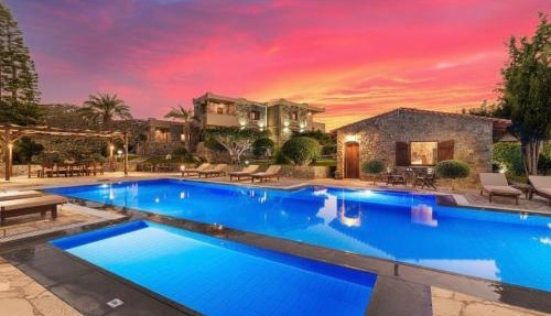Nectar Luxury Apartments in Sitia
