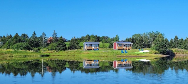 Ocean Front Caper Cottages - Cottage 1 (GREEN) in D'Escousse