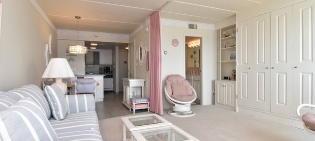 OCEAN FRONT CONDO. ENJOY YOUR MORNING COFFEE SITTING ON YOUR PRIVATE BALCONY WATCHING THE SUNRISE. in Rehoboth Beach