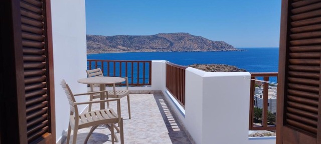 Olympos Studios in Amoopi