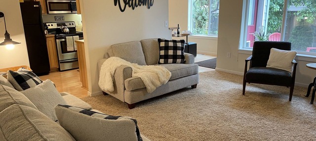 Pacific University Stay, very close to the University and downtown Forest Grove in Forest Grove