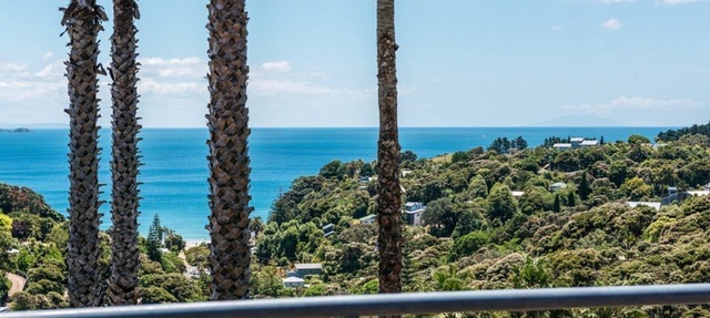 PALM BEACH COTTAGE, AIR-CON AND FREE WIFI in Waiheke Island