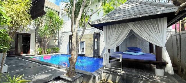 PENELOPY VILLA 2 NEAR EAT STREET OBEROI. in Seminyak