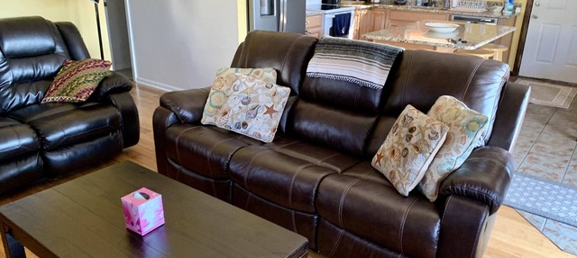 Pet friendly sound side 3 Bdrm/2Bth Non Smoking Beach Box Private Home in Kill Devil Hills