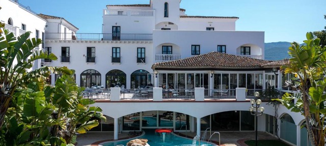 Phi Hotel Sighientu in Capitana