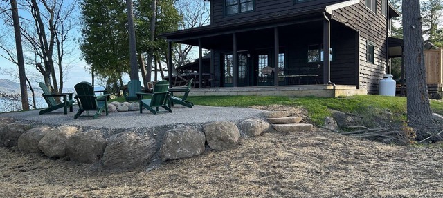 Pinecrest Lodge; Lakefront Retreat in the Waltonian Islands Hague on Lake George in Hague