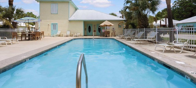 Pool Cottage Near Beach & Wharf in Orange Beach
