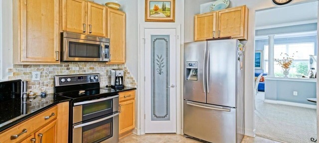 Pool/Tennis/Walking Paths! 33159 W Chesapeake Street in Lewes
