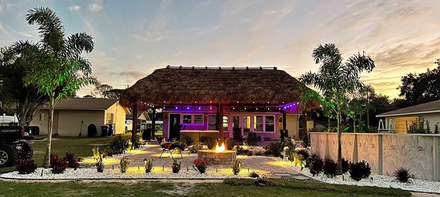 Private Lakefront Retreat Pool Spa Tiki in Sebring