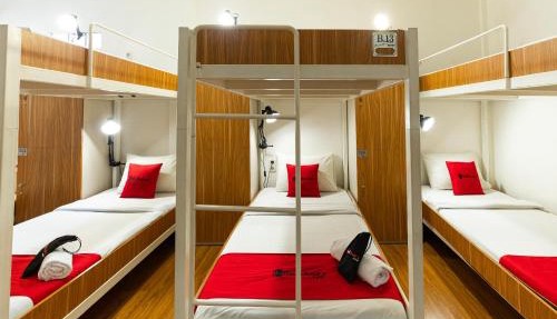 RedDoorz Hostel @ Dago 2 in Bandung