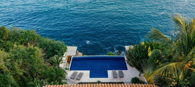 Refugio del Faro - Tranquil Cliffside Retreat in Puerto Escondido