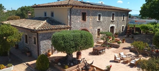 RUSTIC FARMHOUSE IDEAL FOR FAMILIES WITH PRIVATE POOL AND GREAT GARDEN in SILS