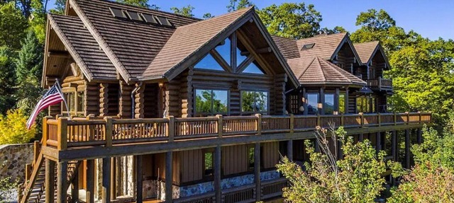 Satulah Vista: Luxe cabin with stunning views minutes from downtown Highlands in Highlands