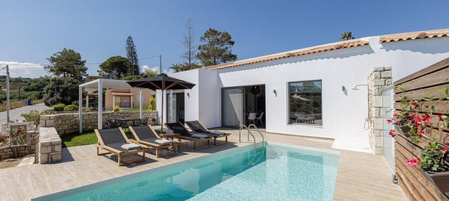 Scenic villa in Rethymno with private pool in Rethymno