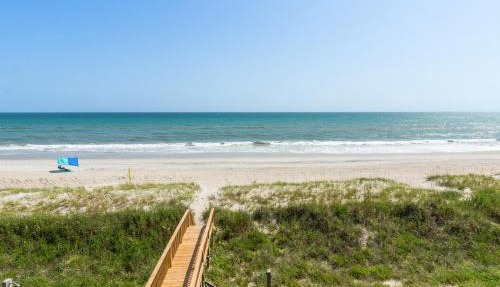 Sea Villas West by Emerald Isle Realty in Emerald Isle