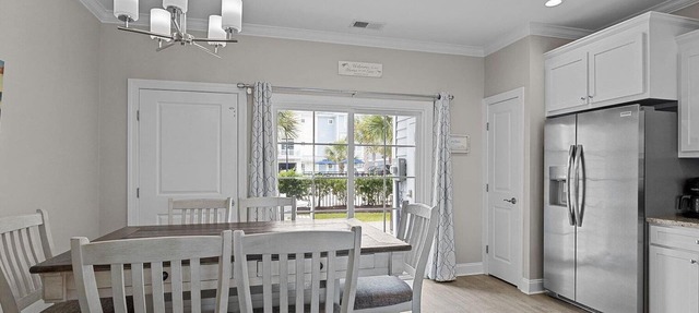 Seaside Villa w/elevator 3bedroom~5Beds~Sleeps 8 in Atlantic Beach