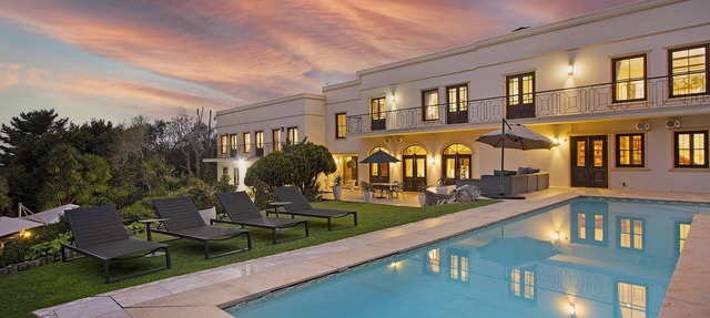 Serviced Exclusive Private Constantia Villa in Cape Town