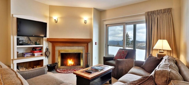 Ski on/Ski off Solitude Condo with Fireplace and Access to Amenities in Ludlow
