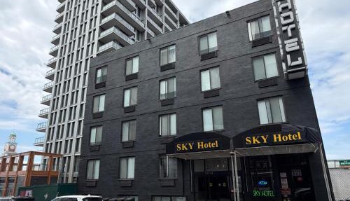 Sky Hotel Flushing/Laguardia Airport in Queens