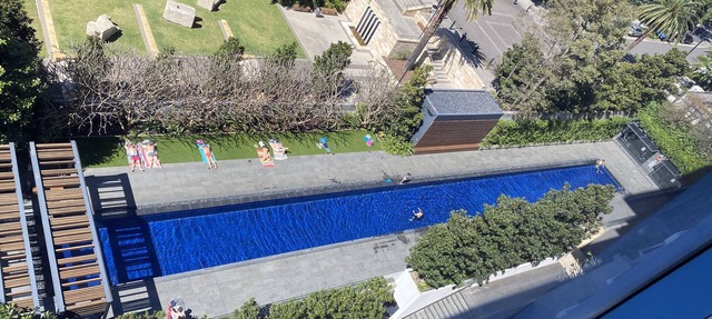 Skyline Camperdown Views: Renovated 2B/2B with Pools, Fitness & Free Parking in Camperdown