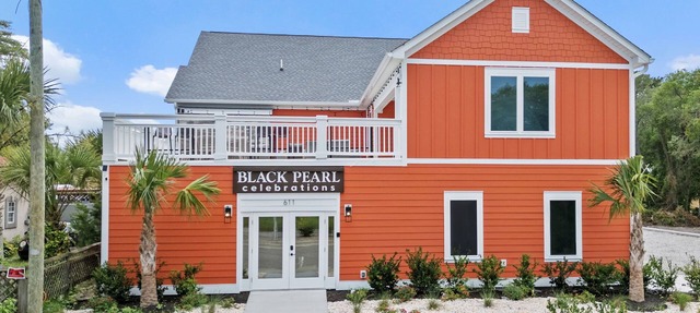 Sleeps 16 + Pool + Spa + Rooftop + Walk to Beach in Atlantic Beach