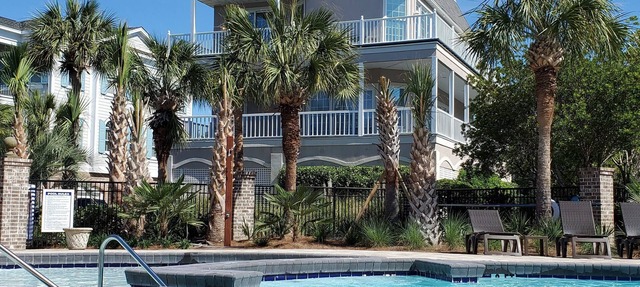 So Close to the Beach & Pool! in Pawleys Island