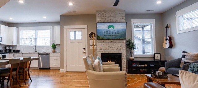 Southbound | Pet Friendly Luxury Asheville Villa with Hot Tub & EV Charger in Asheville