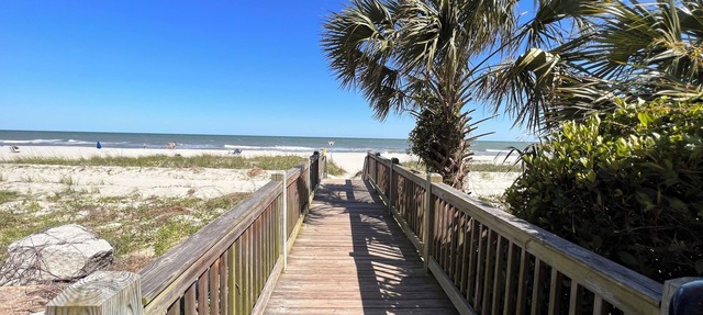 Spacious 3BR villa across from the ocean in Myrtle Beach