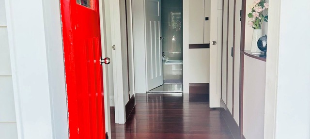 Spacious 5 Bedrooms Fully Fenced house in Auckland in Mount Roskill