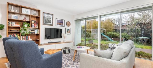 Spacious Family Home Near Mt. Stromlo in Wright