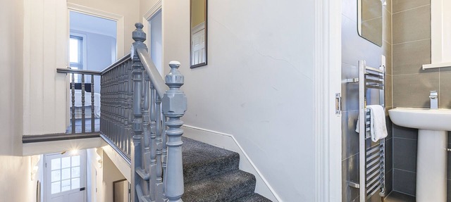 Spacious house directly opposite the park in London