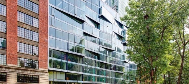 Spacious Loft in Heart of Montreal, Prime Location! in Montréal