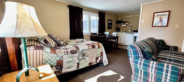 Spacious Studio with Kitchenette, Sitting Area and Full Bath! in Old Forge