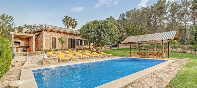 Spacious villa with pool – Villa El Bosque in Llucmajor