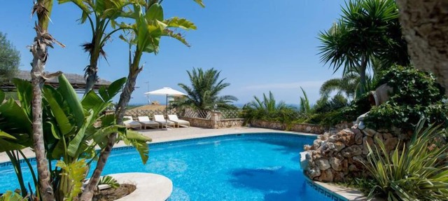 Spectacular house for 10 people with air conditioning, private pool, wifi in S'Horta/Mallorca