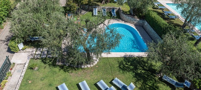 Studio 2 in "Residence la Pergola" with Balcony, Pool and Wi-Fi; Parking Available in Malcesine lago di Garda
