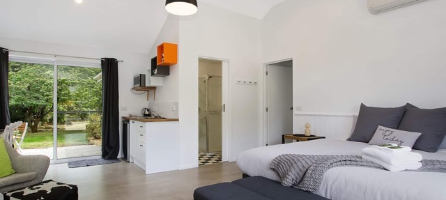 Studio @ Marshmallow in BRIGHT