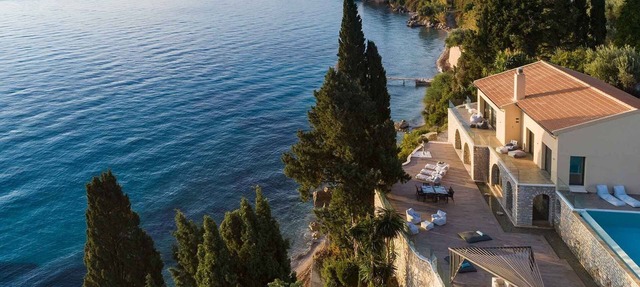 Stunning Seafront Corfu Residence | Villa Serene | Private Heated Pool in Corfu