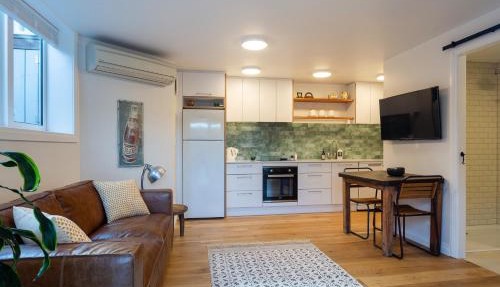 Stunning Self-contained Apartment in Auckland
