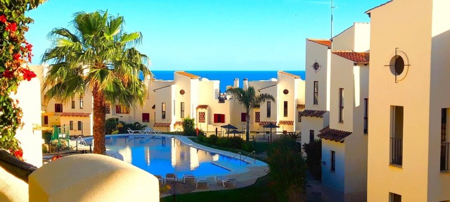 Suitur Bahía apartment jacuzzi barbecue in Casares