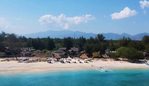 Sunset Beach Bungalow in Gili Meno