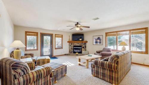 Sunset Condominiums: Golf View in Arkdale