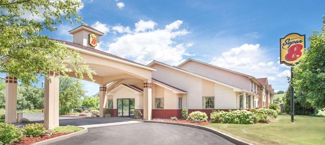 Super 8 by Wyndham Cobleskill NY in Cobleskill